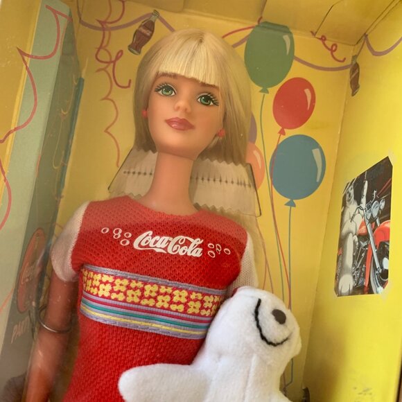 Barbie Special Edition Coca-Cola Party Doll 22964 Mattel 1998 Polar Bear NRFB - Picture 2 of 7